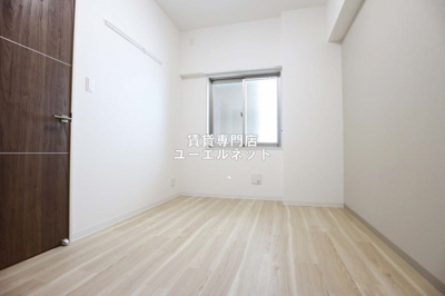 【寝室】 | THE ROOTS ESAKA | くつろぎの空間