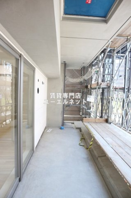 【バルコニー】 | THE ROOTS ESAKA | 風が吹き抜けます