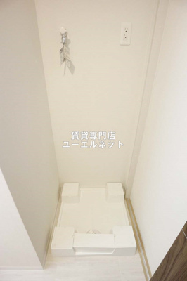 【設備】 | THE ROOTS ESAKA | 洗濯機置き場