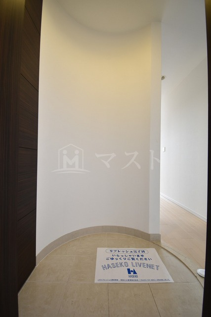 プライムアーバン堺筋本町の玄関