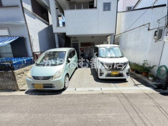 大阪市旭区高殿１丁目の賃貸マンションの駐車場