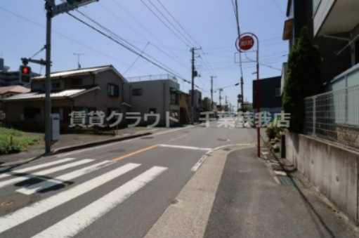 リブリ・ルーチェ　ディ　セータの周辺