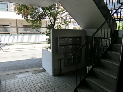 【エントランス】 | メゾンホワイト