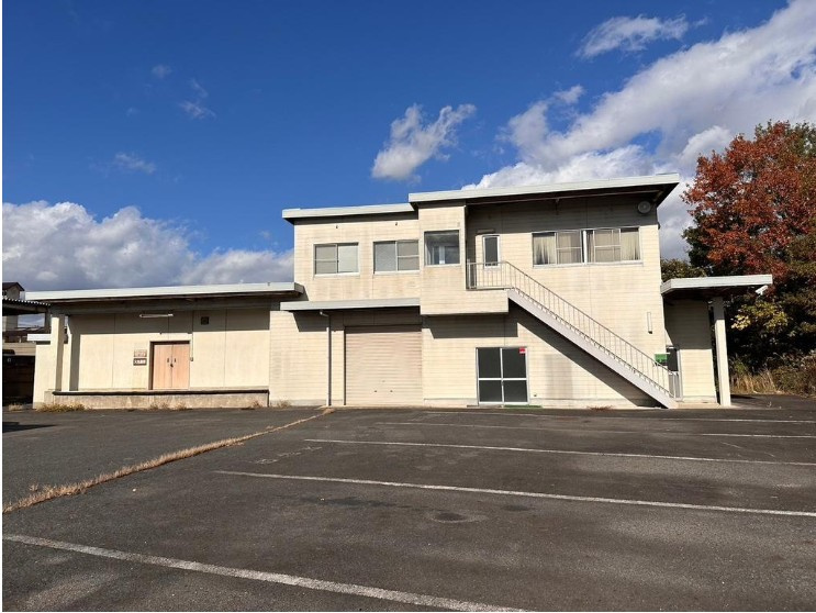 大津市瀬田大江町の倉庫の外観