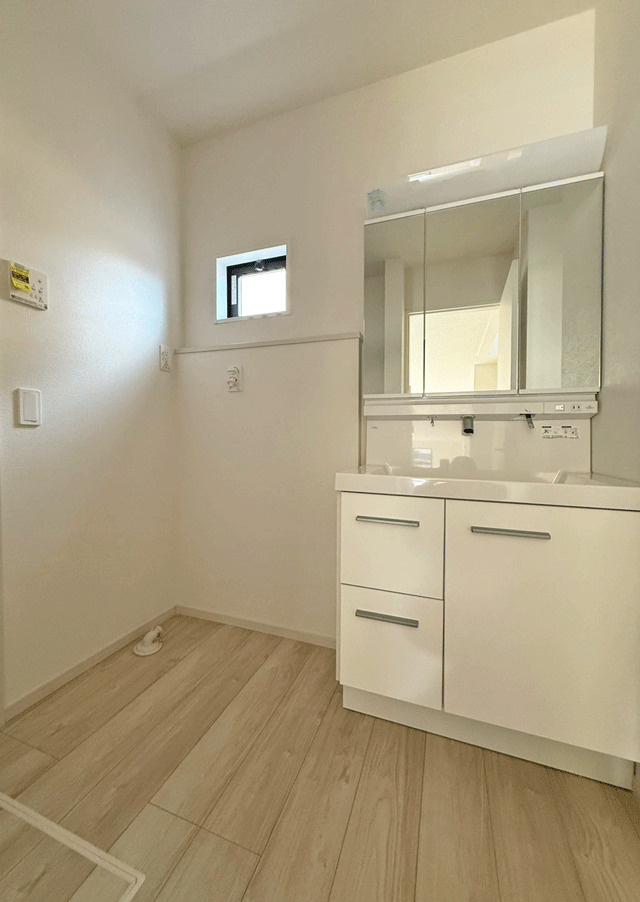 仙台市若林区上飯田2期　1号棟の独立洗面台