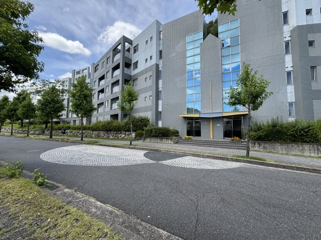 AcityヒルズアーバンⅡ番館の外観