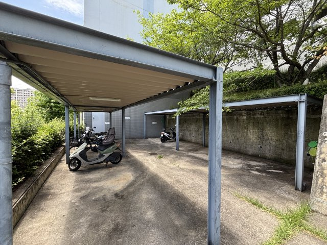 AcityヒルズアーバンⅡ番館の駐輪場