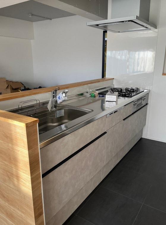 キッチンでお料理をお楽しみください