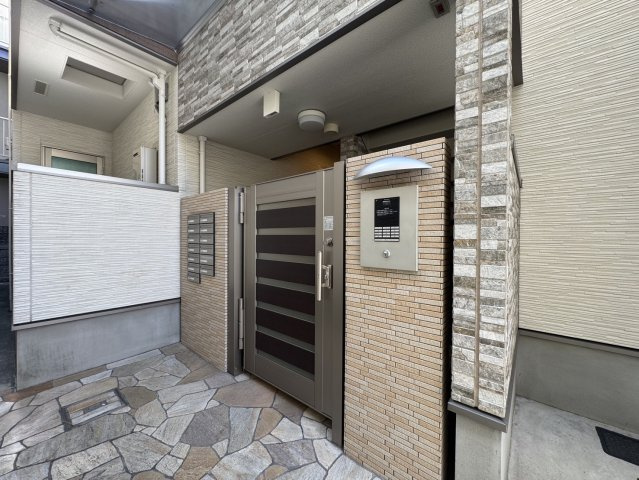 フジパレス喜連瓜破Ⅱ番館のエントランス