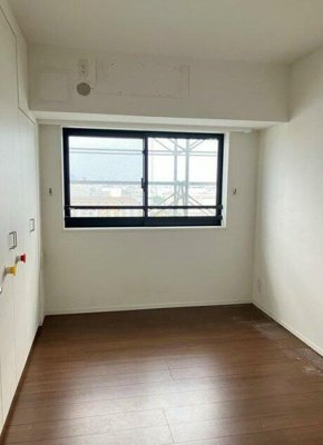 【洋室】 | グランスイートブルー