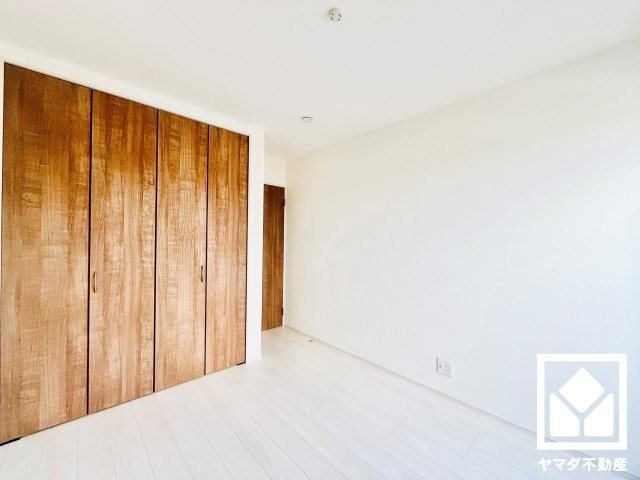 八幡市男山松里　第3　1号棟の寝室