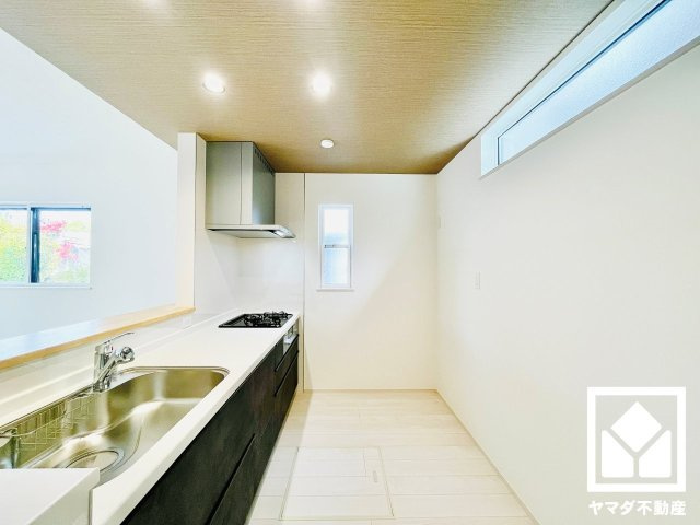八幡市男山松里　第3　1号棟のキッチン
