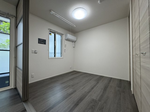 O-crest池田桃園の寝室