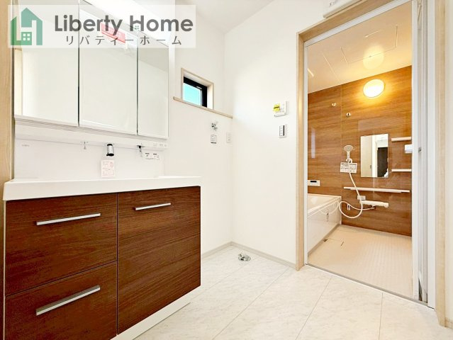 古河市諸川23-P1　新築戸建　13号棟の脱衣所