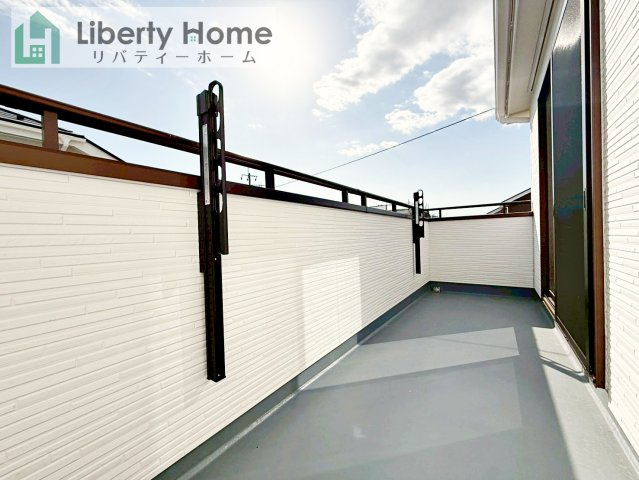 古河市諸川23-P1　新築戸建　13号棟のバルコニー