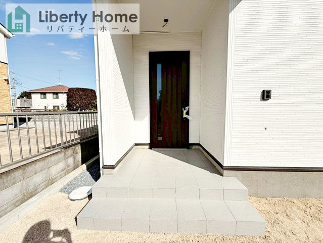 古河市諸川23-P1　新築戸建　13号棟のエントランス