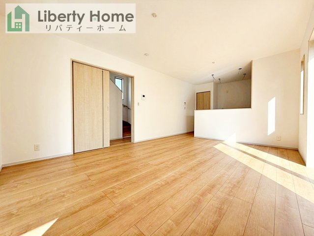 古河市諸川23-P1　新築戸建　13号棟の居間・リビング