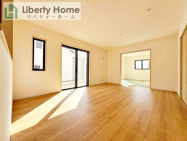 古河市諸川23-P1　新築戸建　13号棟の居間・リビング