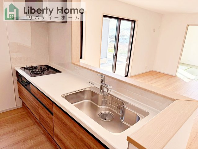 古河市諸川23-P1　新築戸建　13号棟のキッチン