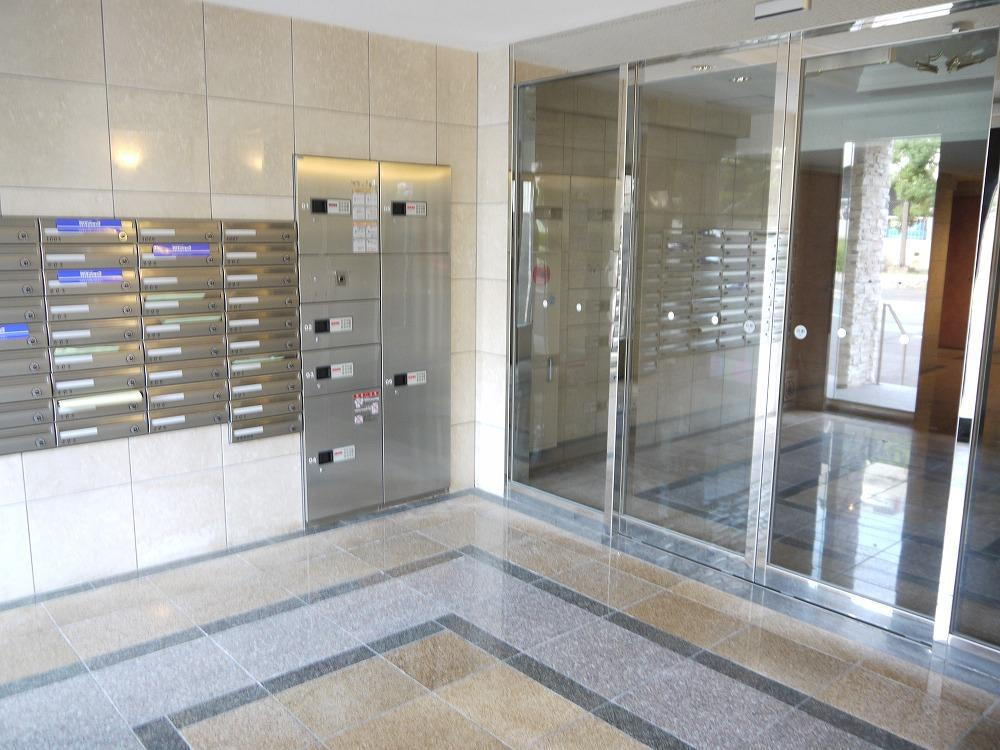 スクエア西丸之内のエントランス