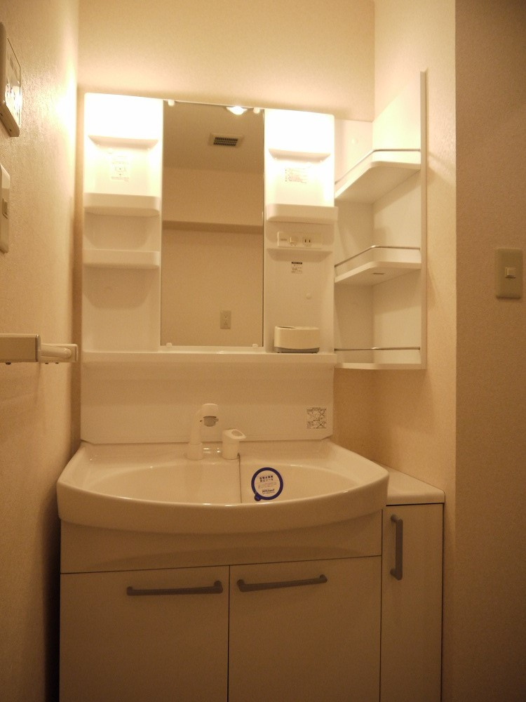 スクエア西丸之内の洗面所