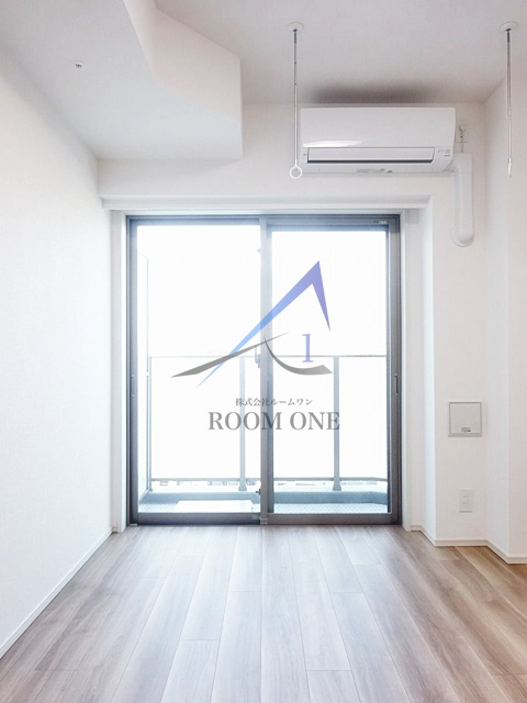 ＡＺＥＳＴ関内の居間・リビング|洋室のお部屋です。