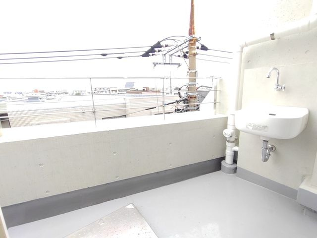 パークキューブ平和台のバルコニー