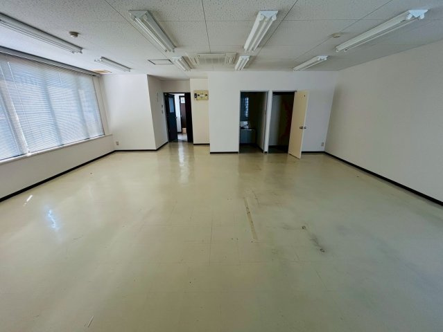 第一小島ビルの内装