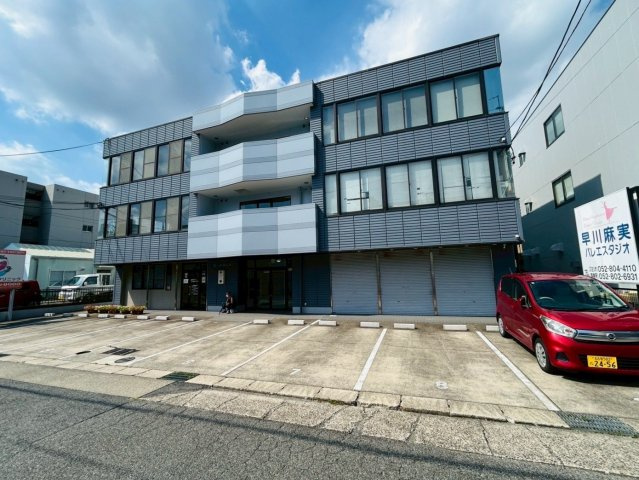 第一小島ビルの外観