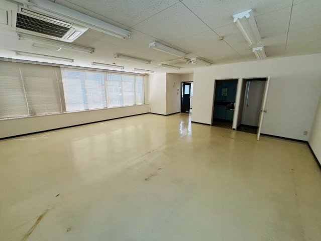 第一小島ビルの内装