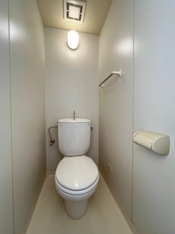 メゾンマーメイドのトイレ