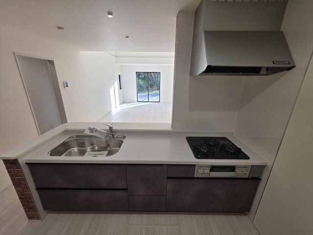 【キッチン】 | リーブルガーデン．S　寄居露梨子　 | ８号棟現地キッチン（2025年11月28日）撮影