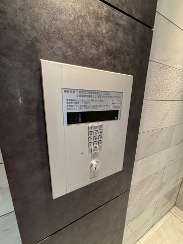 大阪市西区南堀江３丁目の賃貸マンションのセキュリティ