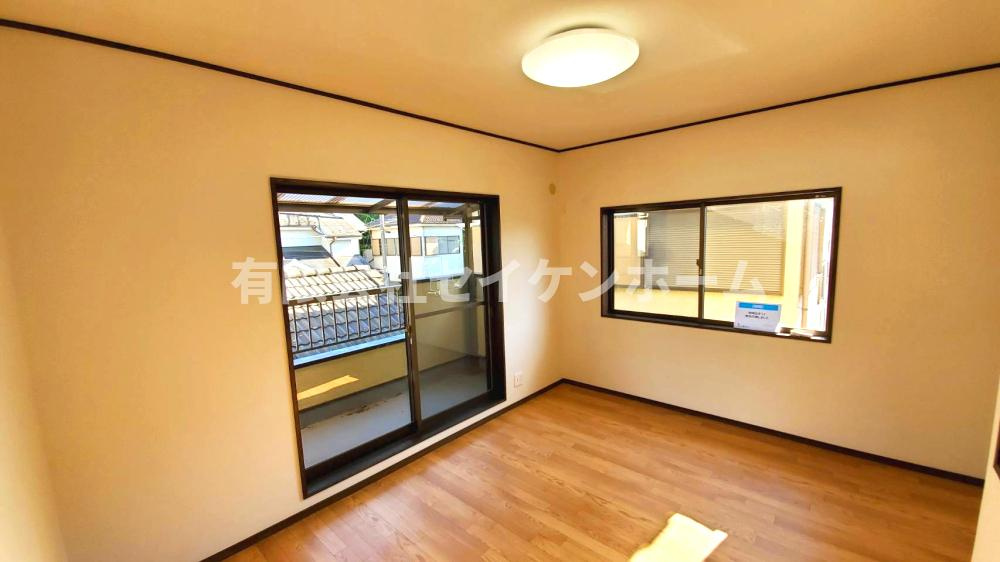 熊谷市成沢　中古住宅の洋室