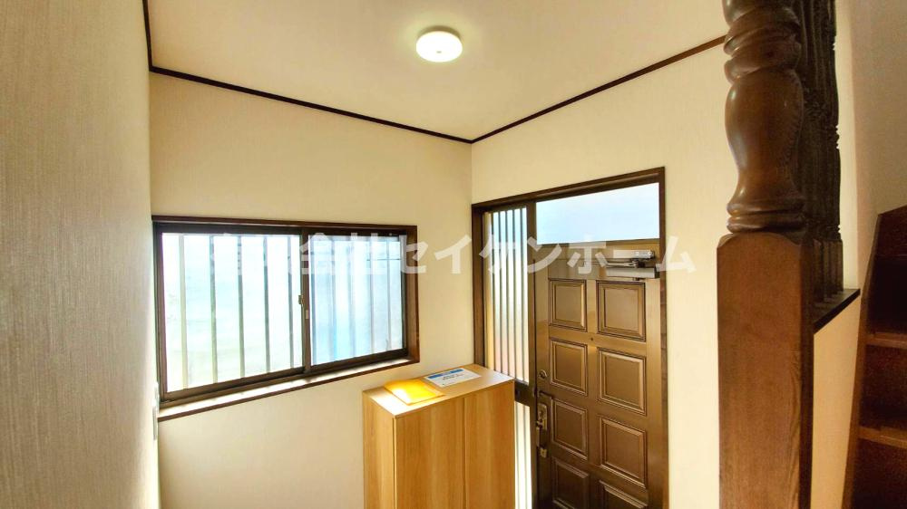 熊谷市成沢　中古住宅の玄関