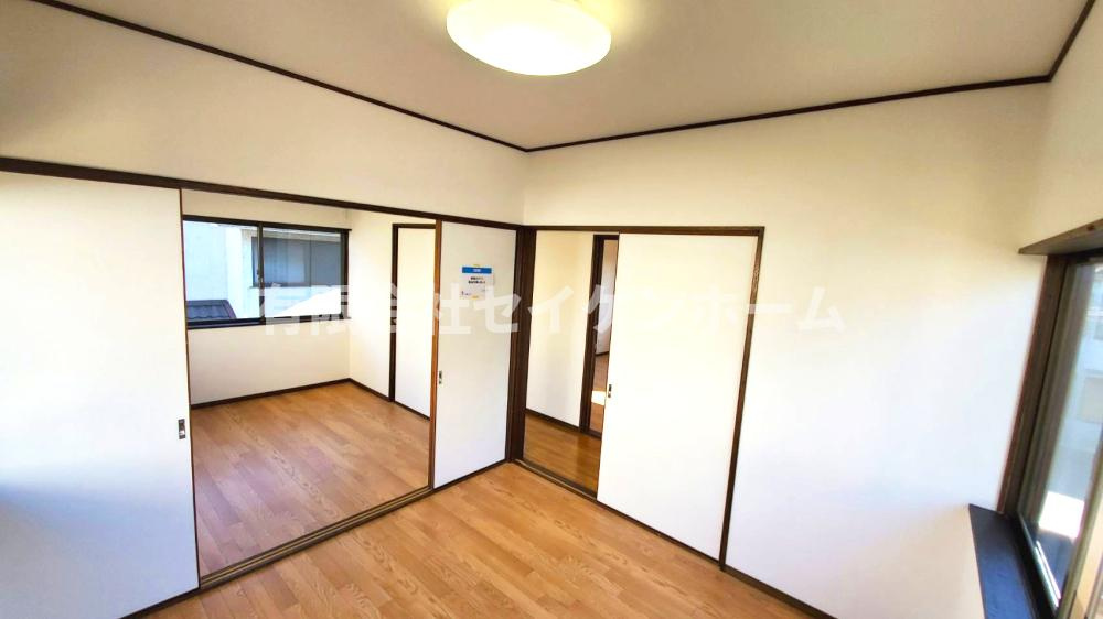 熊谷市成沢　中古住宅の洋室