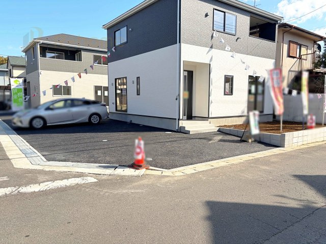 牛久市下根町第1　新築戸建て　2号棟の駐車場|カースペースは2台お停めいただけます♪