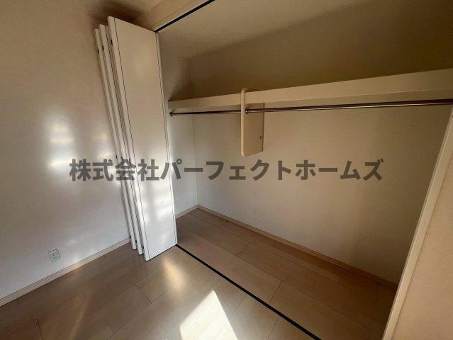 香里園東之町戸建　賃貸の収納|大きなものも収納できそうです