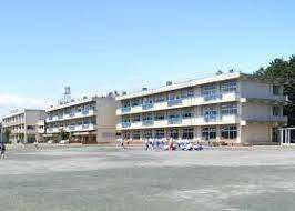 滑川町立宮前小学校まで3559m