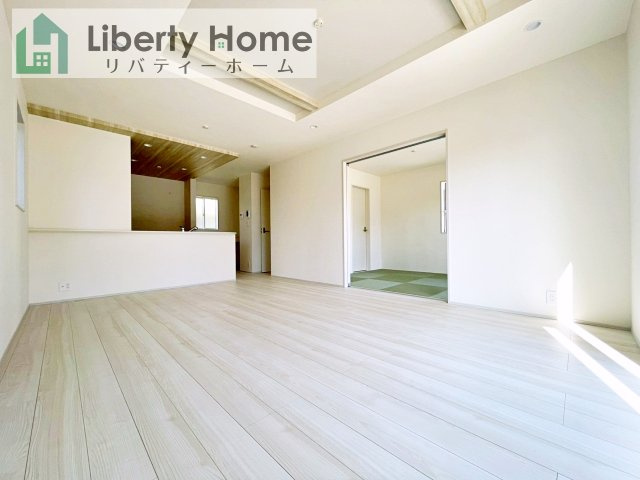 牛久市さくら台1丁目4期　新築戸建　1号棟の居間・リビング