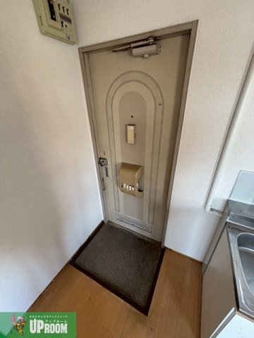 ウインディ朝宮の玄関