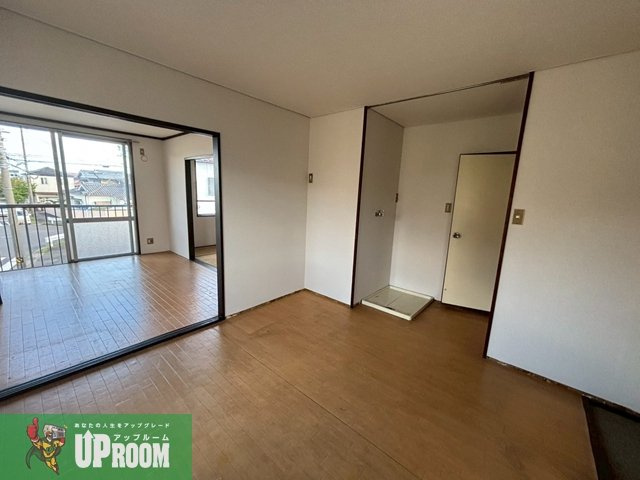 ウインディ朝宮の洋室