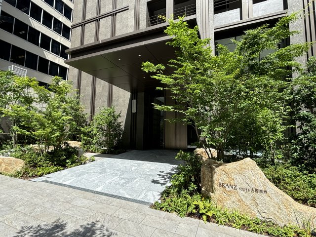 ブランズタワー大阪本町のエントランス