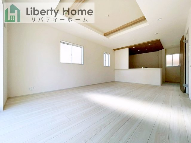 牛久市さくら台1丁目4期　新築戸建　2号棟の居間・リビング