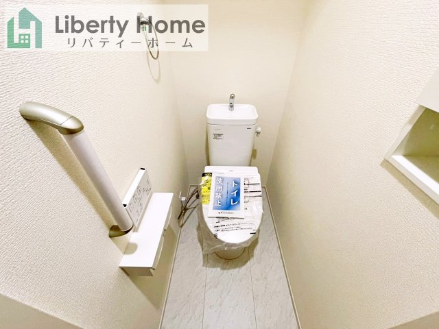 牛久市さくら台1丁目4期　新築戸建　3号棟のトイレ