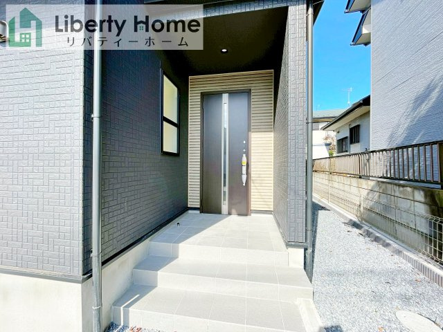 牛久市さくら台1丁目4期　新築戸建　3号棟のエントランス