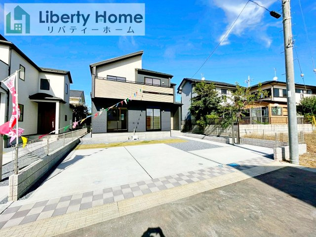 牛久市さくら台1丁目4期　新築戸建　3号棟の駐車場