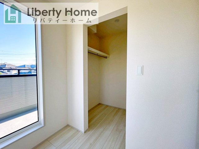 牛久市さくら台1丁目4期　新築戸建　4号棟の収納