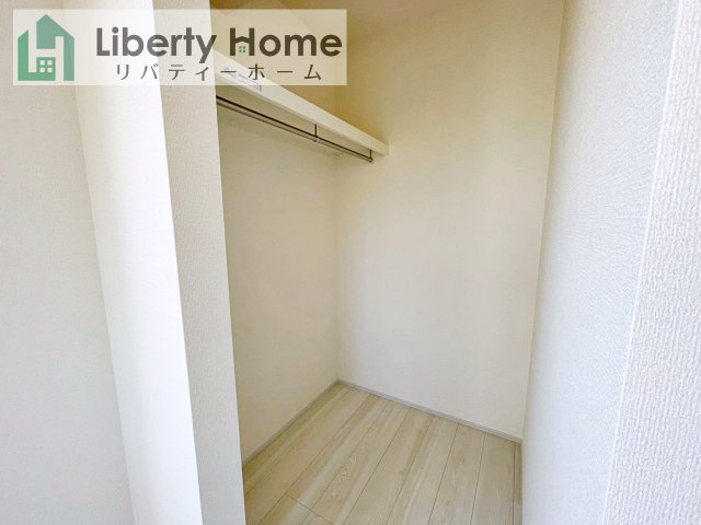 牛久市さくら台1丁目4期　新築戸建　4号棟の収納