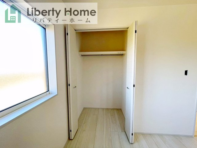 牛久市さくら台1丁目4期　新築戸建　4号棟の収納